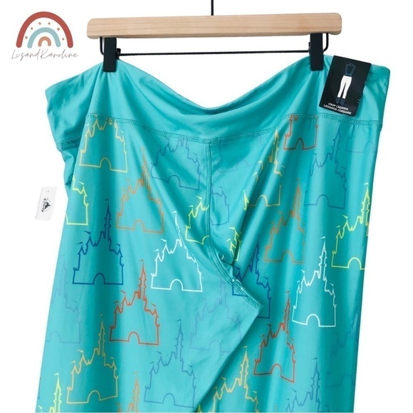 New! Disney Parks Disneyland Sleeping Beauty Castle Crop Leggings 2X - Picture 6 of 10